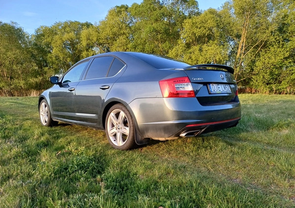 Skoda Octavia cena 60000 przebieg: 145000, rok produkcji 2015 z Góra małe 232